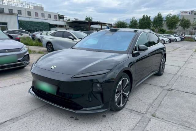 Ojetý Nio ET5T 2023 75 kWh Touring