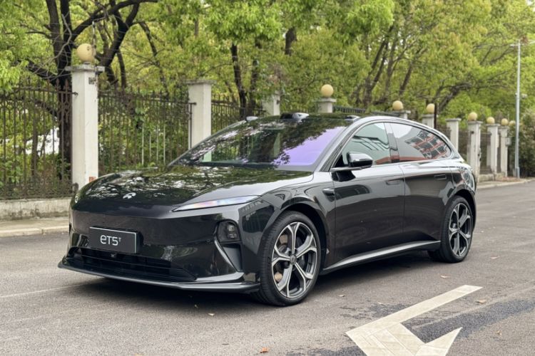 Used Nio ET5T 2023 75 kWh Touring Exterior 2