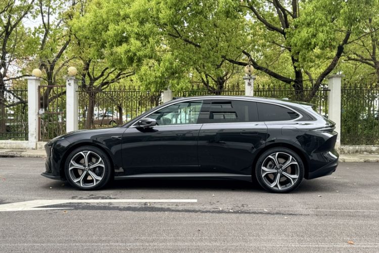Used Nio ET5T 2023 75 kWh Touring Exterior 4