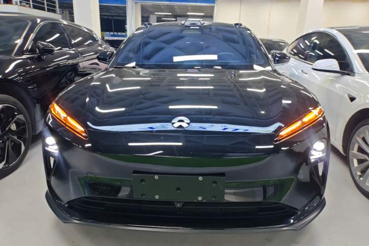 Used Nio ET5T 2023 75 kWh Touring Front