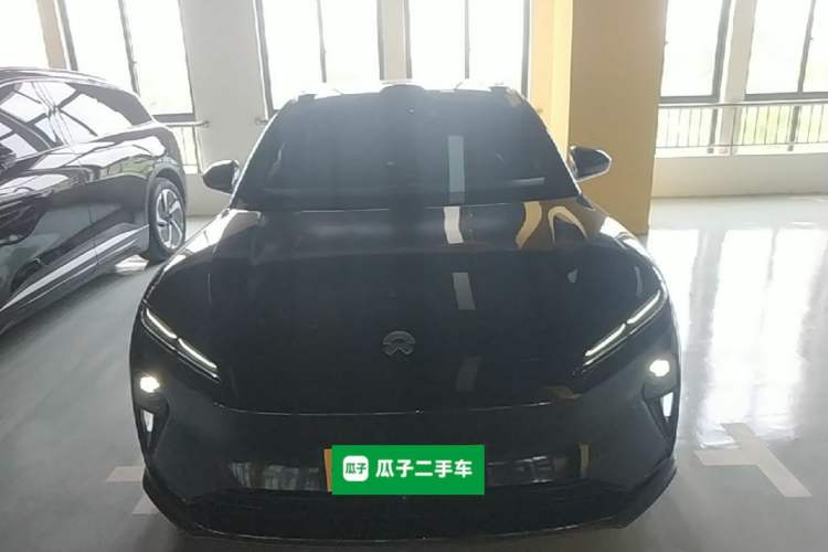 Used Nio ET5T 2023 75 kWh Touring Front