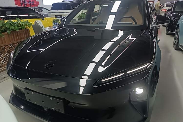 Used Nio ET5T 2023 75 kWh Touring Front