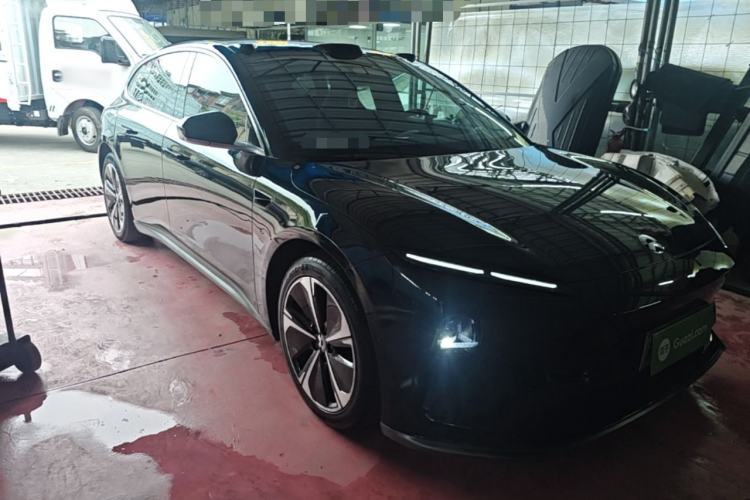 Used Nio ET5T 2023 75 kWh Touring Front Right 45 Deg