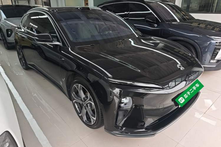 Used Nio ET5T 2023 75 kWh Touring Front Right 45 Deg
