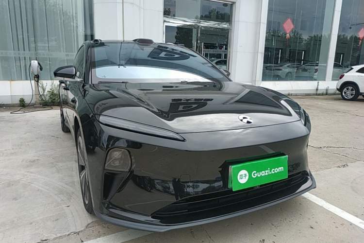 Used Nio ET5T 2023 75 kWh Touring Front Right 45 Deg