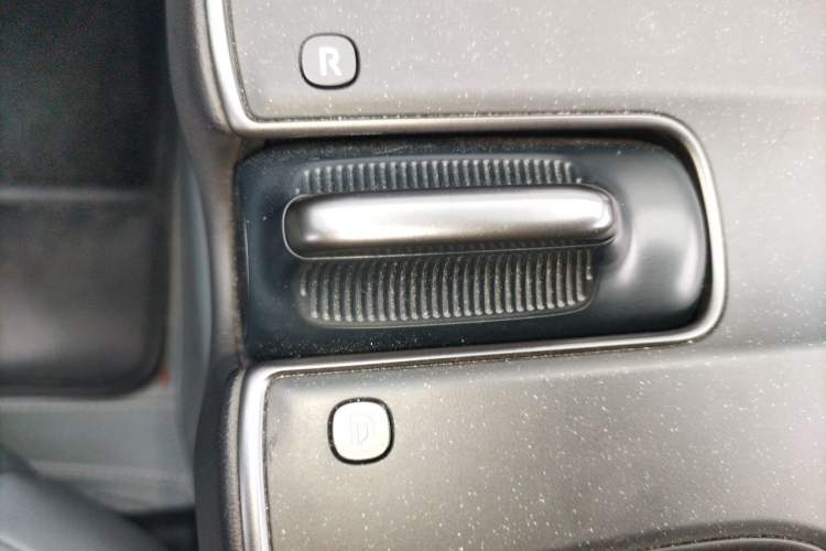 Used Nio ET5T 2023 75 kWh Touring Gear Lever