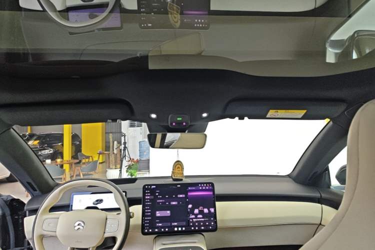 Used Nio ET5T 2023 75 kWh Touring Headliner