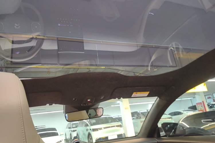 Used Nio ET5T 2023 75 kWh Touring Headliner