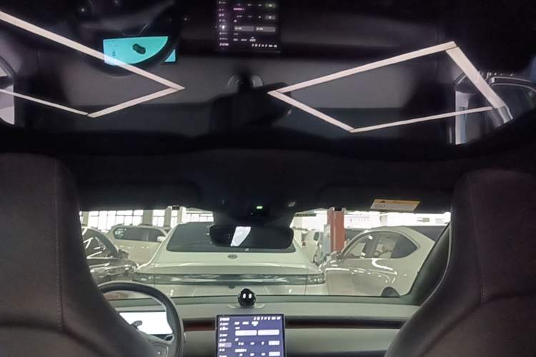 Used Nio ET5T 2023 75 kWh Touring Headliner