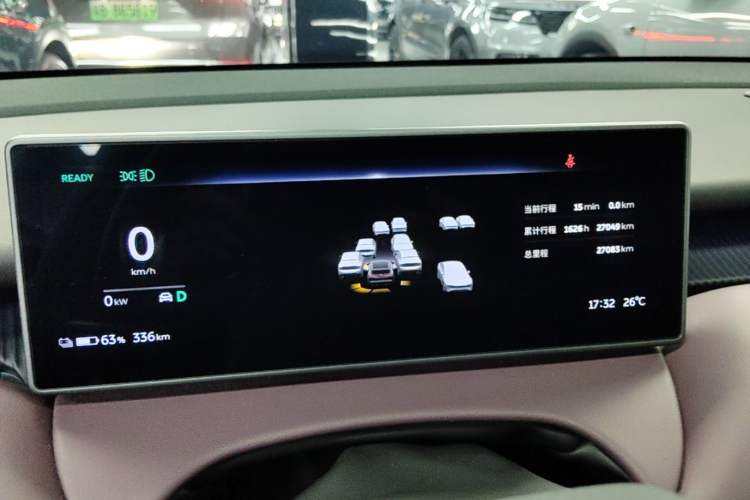Used Nio ET5T 2023 75 kWh Touring Instrument Cluster