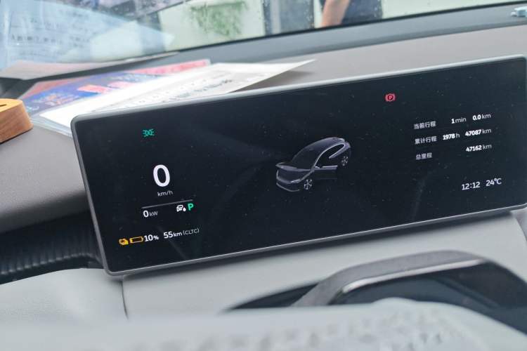 Used Nio ET5T 2023 75 kWh Touring Instrument Cluster