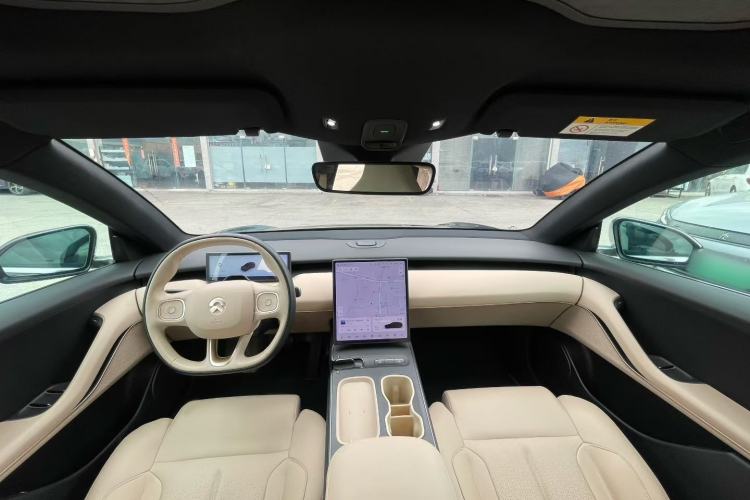 Used Nio ET5T 2023 75 kWh Touring Interior 2