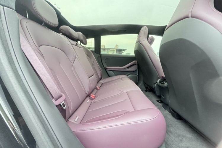 Used Nio ET5T 2023 75 kWh Touring Interior 2