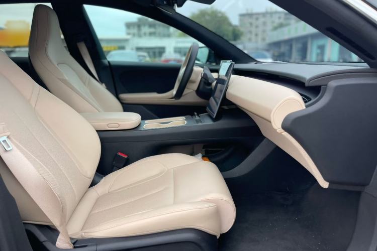 Used Nio ET5T 2023 75 kWh Touring Interior 3