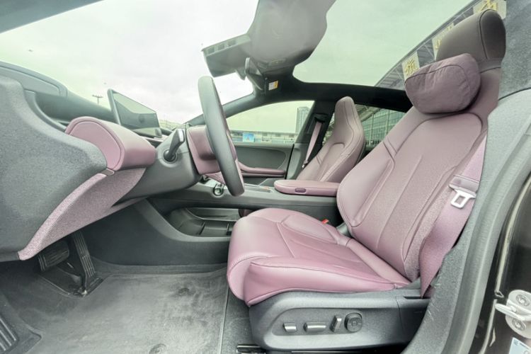 Used Nio ET5T 2023 75 kWh Touring Interior 4