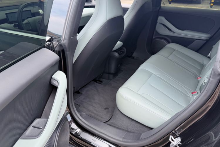 Used Nio ET5T 2023 75 kWh Touring Interior 4
