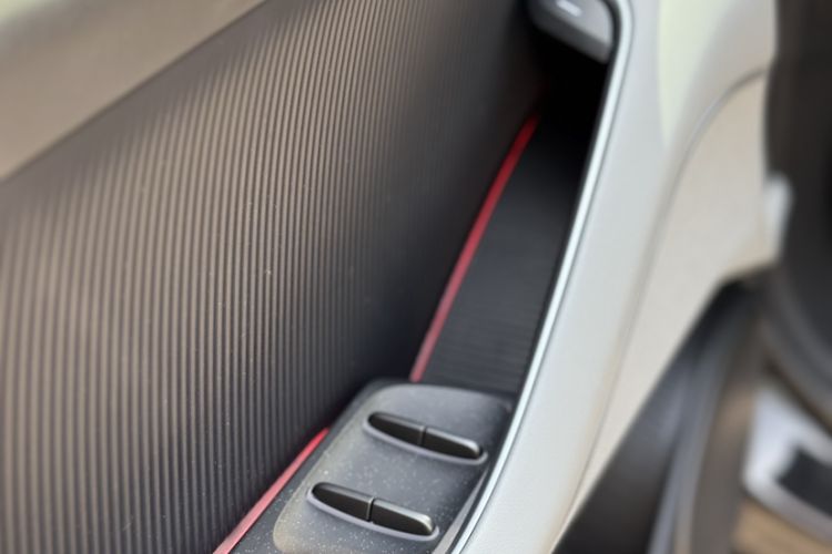 Used Nio ET5T 2023 75 kWh Touring Interior 6