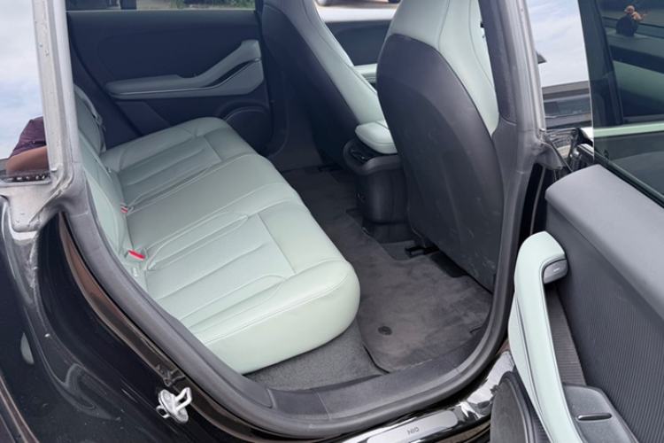 Used Nio ET5T 2023 75 kWh Touring Interior 6