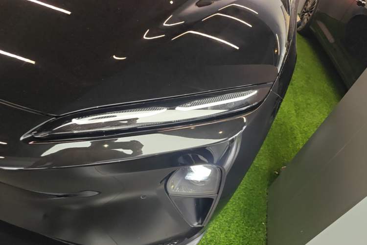 Used Nio ET5T 2023 75 kWh Touring Left Front Headlight