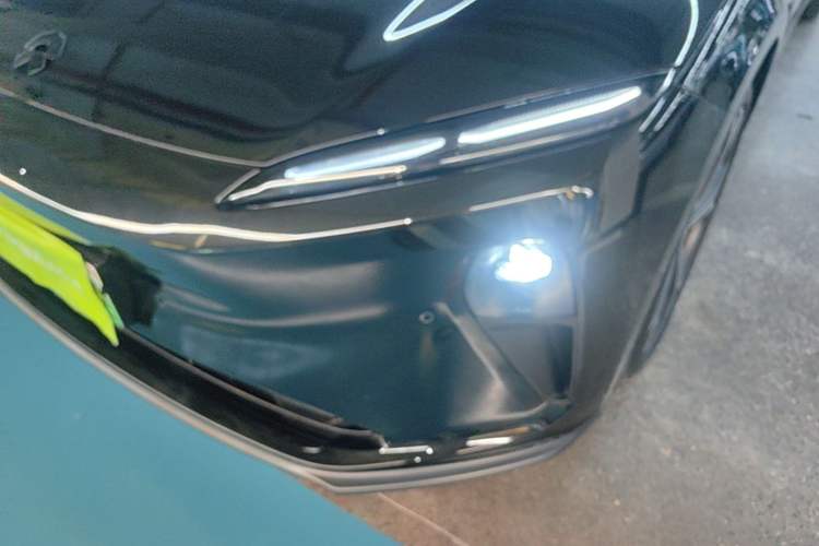 Used Nio ET5T 2023 75 kWh Touring Left Front Headlight
