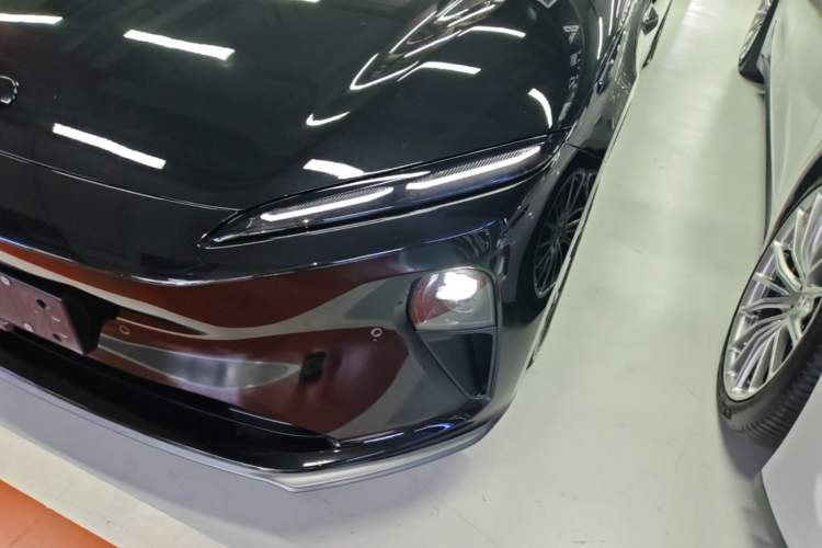 Used Nio ET5T 2023 75 kWh Touring Left Front Headlight