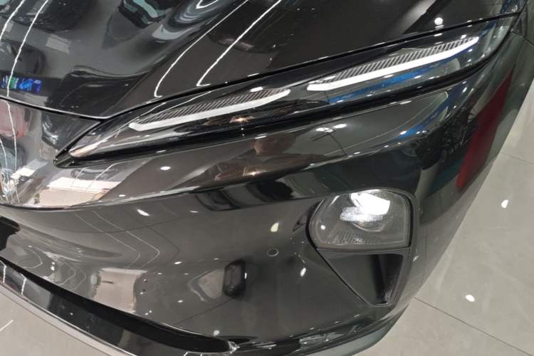 Used Nio ET5T 2023 75 kWh Touring Left Front Headlight