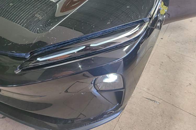Used Nio ET5T 2023 75 kWh Touring Left Front Headlight