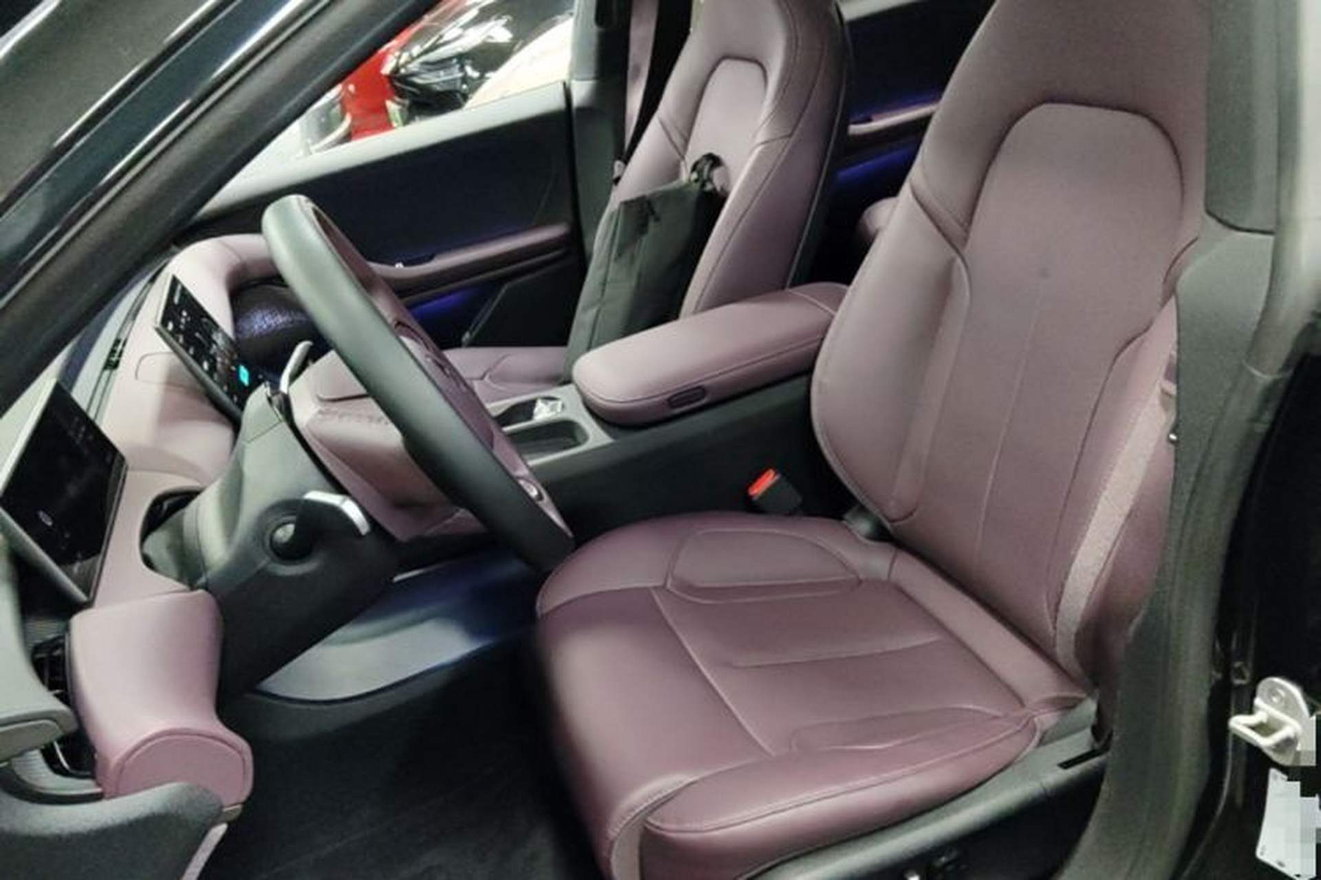 Used Nio ET5T 2023 75 kWh Touring Left Front Seat