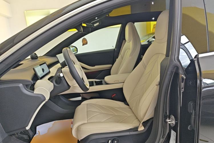 Used Nio ET5T 2023 75 kWh Touring Left Front Seat