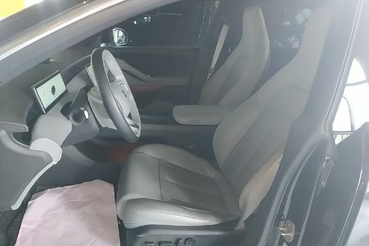 Used Nio ET5T 2023 75 kWh Touring Left Front Seat