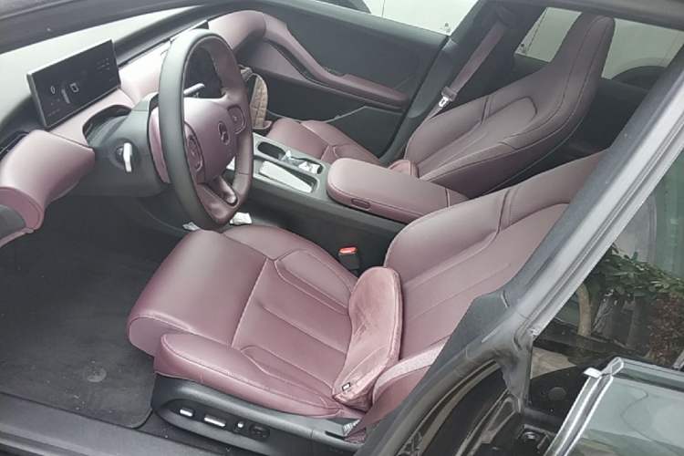 Used Nio ET5T 2023 75 kWh Touring Left Front Seat