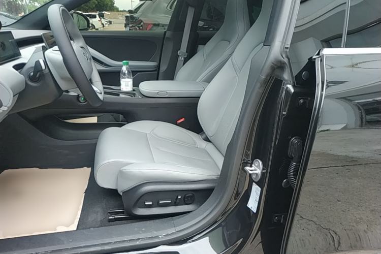 Used Nio ET5T 2023 75 kWh Touring Left Front Seat