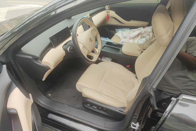Used Nio ET5T 2023 75 kWh Touring Left Front Seat