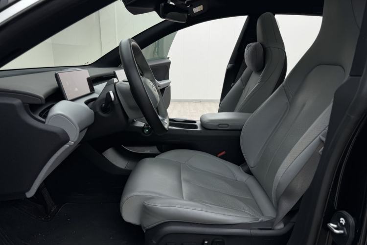 Used Nio ET5T 2023 75 kWh Touring Left Front Seat
