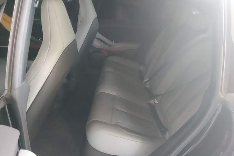 Used Nio ET5T 2023 75 kWh Touring Left Rear Seat