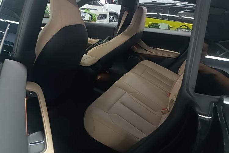 Used Nio ET5T 2023 75 kWh Touring Left Rear Seat
