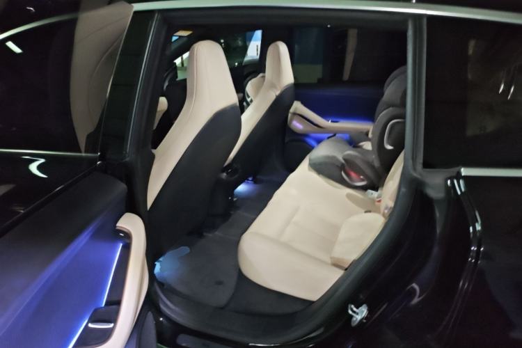 Used Nio ET5T 2023 75 kWh Touring Left Rear Seat