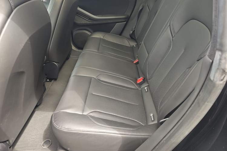 Used Nio ET5T 2023 75 kWh Touring Left Rear Seat