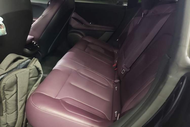 Used Nio ET5T 2023 75 kWh Touring Left Rear Seat