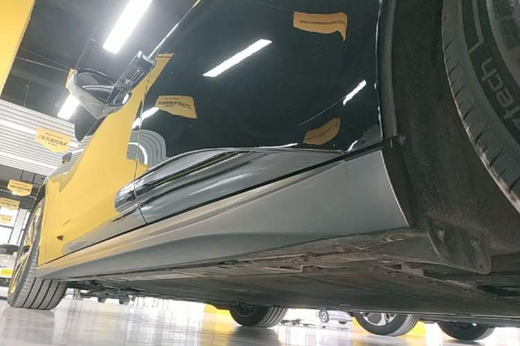 Used Nio ET5T 2023 75 kWh Touring Left Side Sill