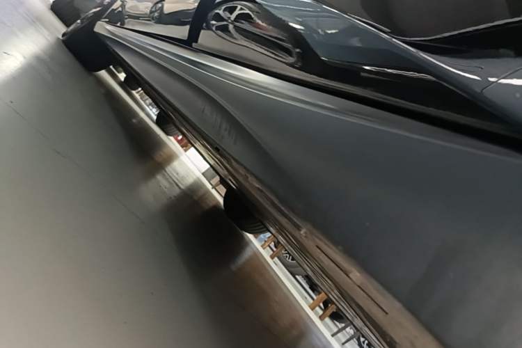 Used Nio ET5T 2023 75 kWh Touring Left Side Sill