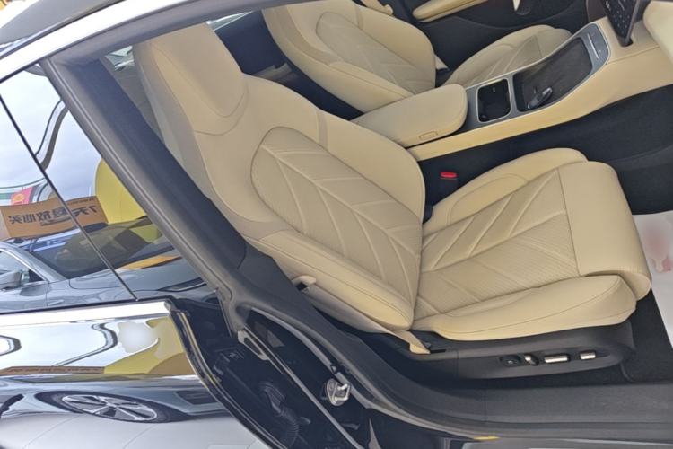 Used Nio ET5T 2023 75 kWh Touring Right Front Seat