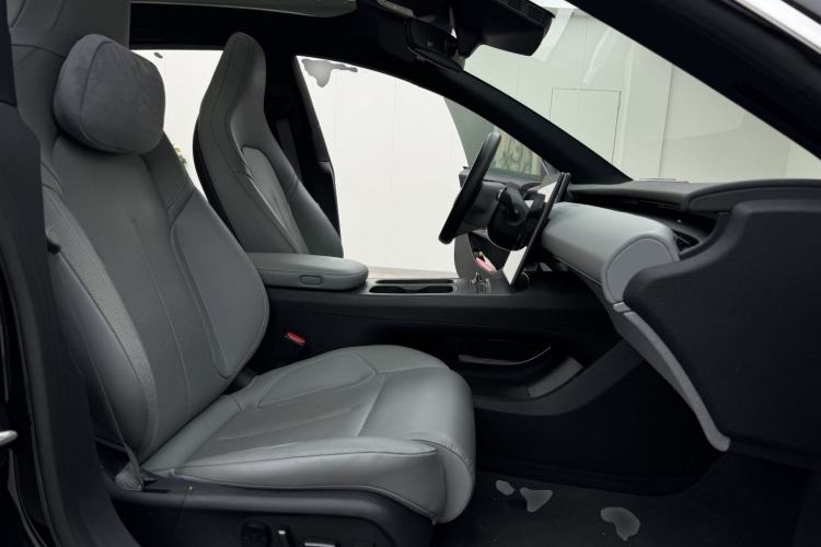 Used Nio ET5T 2023 75 kWh Touring Right Front Seat