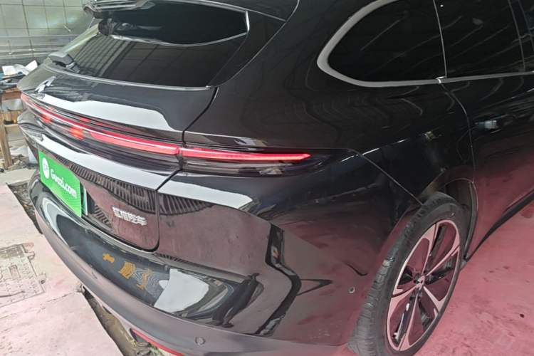 Used Nio ET5T 2023 75 kWh Touring Right Rear Taillight