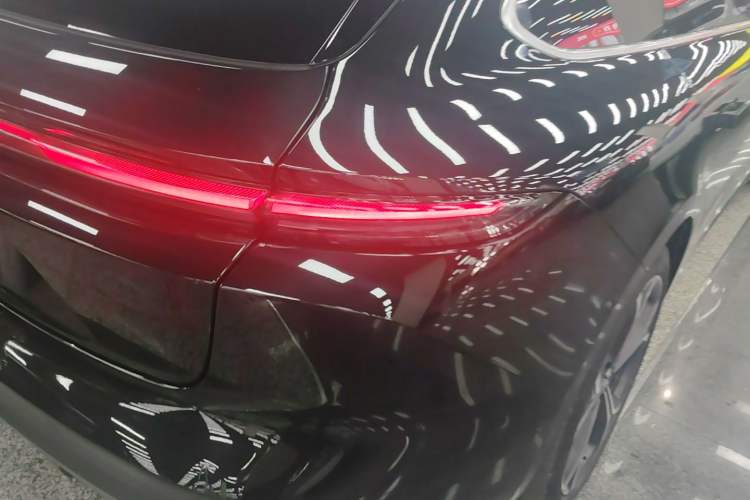 Used Nio ET5T 2023 75 kWh Touring Right Rear Taillight