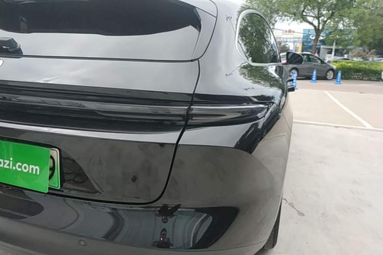 Used Nio ET5T 2023 75 kWh Touring Right Rear Taillight