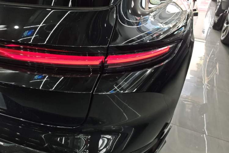 Used Nio ET5T 2023 75 kWh Touring Right Rear Taillight