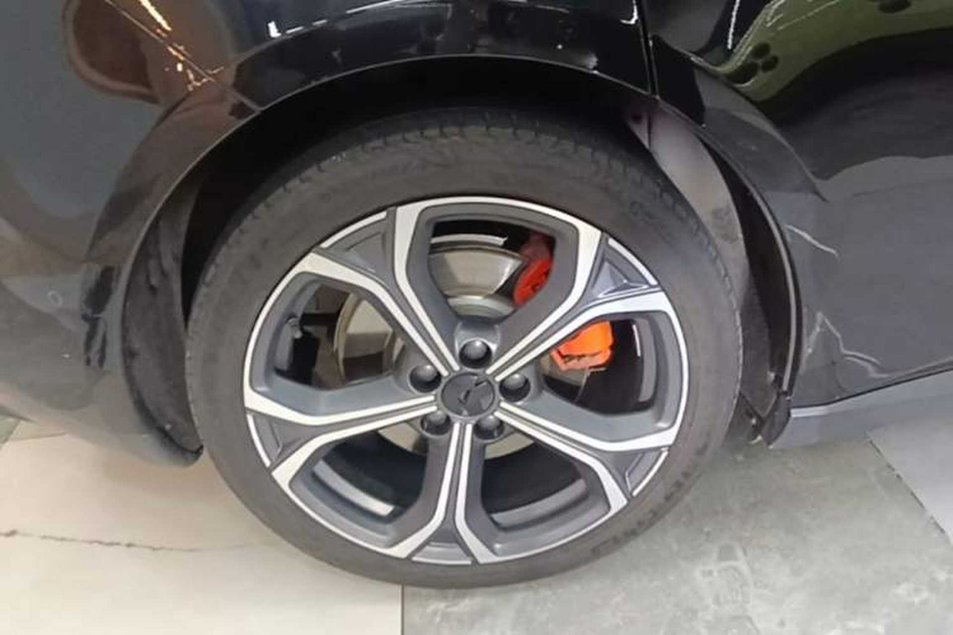 Used Nio ET5T 2023 75 kWh Touring Right Rear Wheel Hub