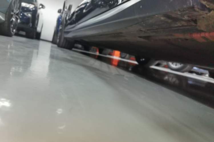 Used Nio ET5T 2023 75 kWh Touring Right Side Sill