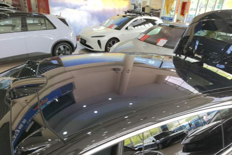 Used Nio ET5T 2023 75 kWh Touring Roof